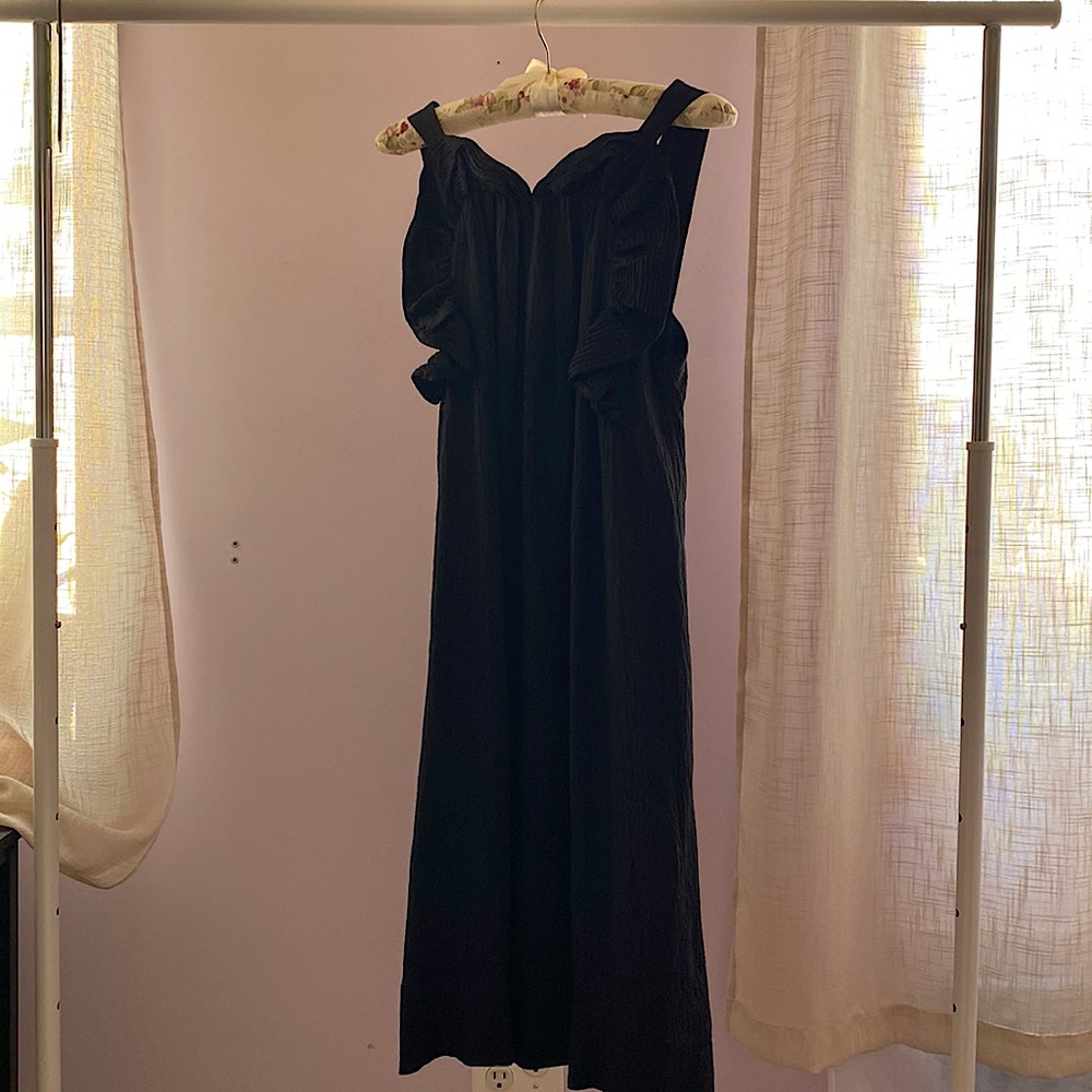 BCBG MAXAZRIA BLACK 100% SIKK DRESS